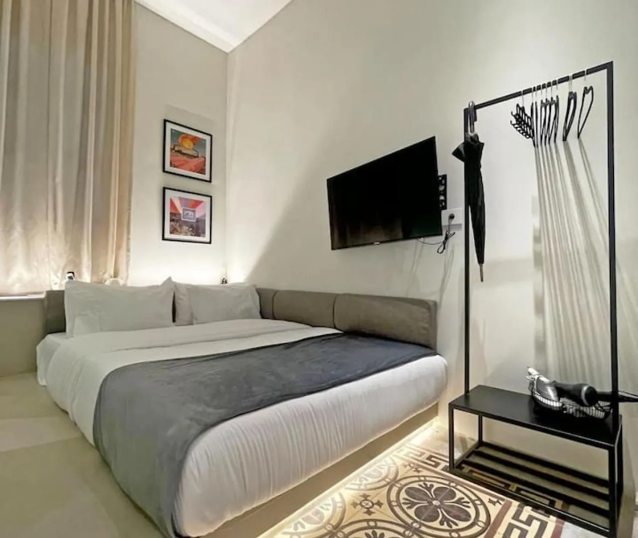 Bhub Room 202 In Gemmayze Beirut Apartment